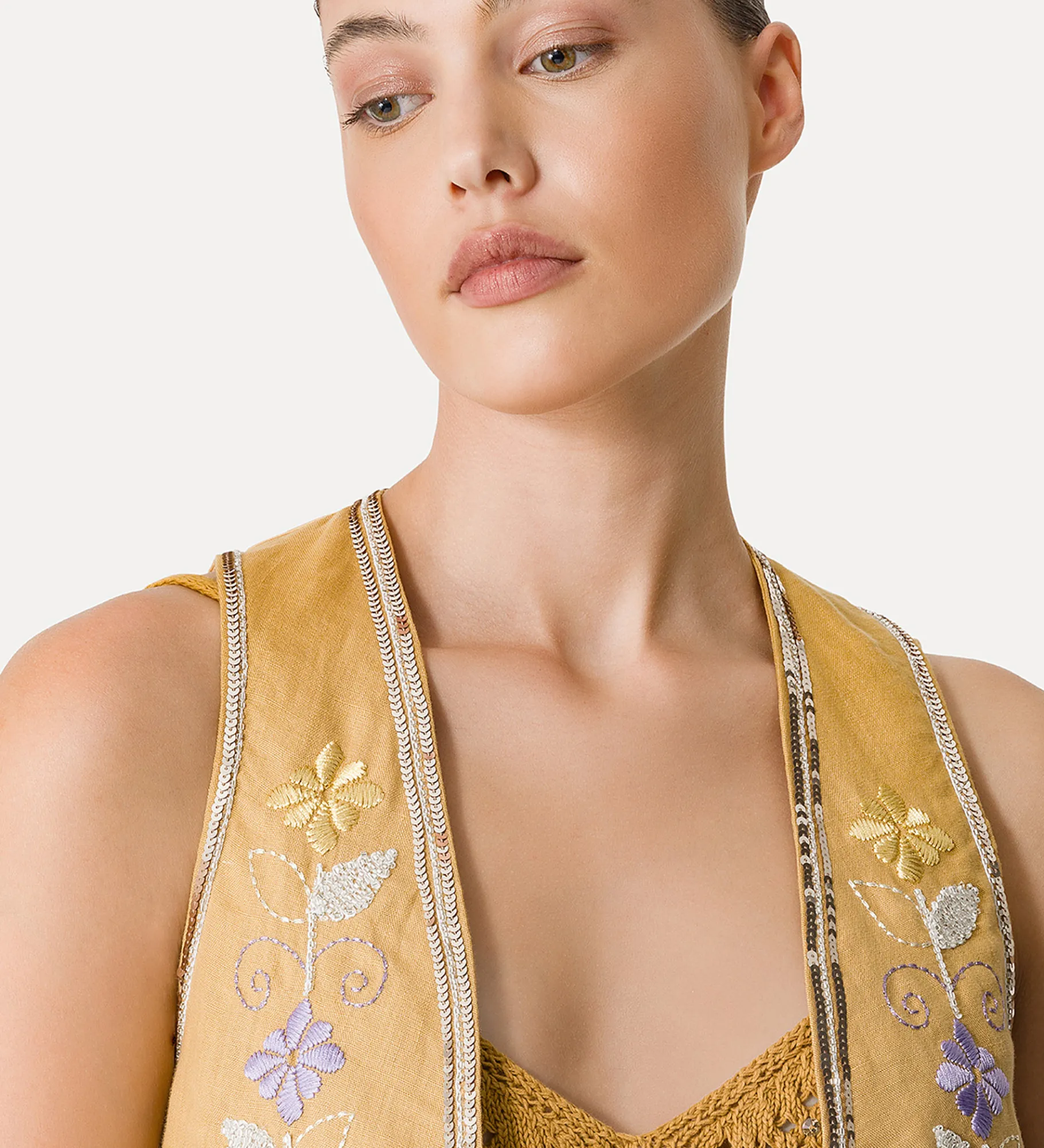forte_forte linen vest for women with “oniric blossom” embroidered detailing grano^ Jackets